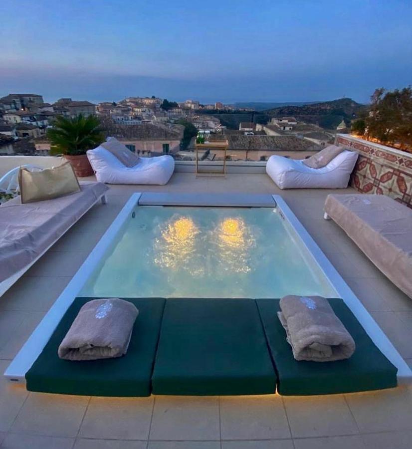 Palazzo Cherubini-Pools & Wellness รอสซาโน ภายนอก รูปภาพ