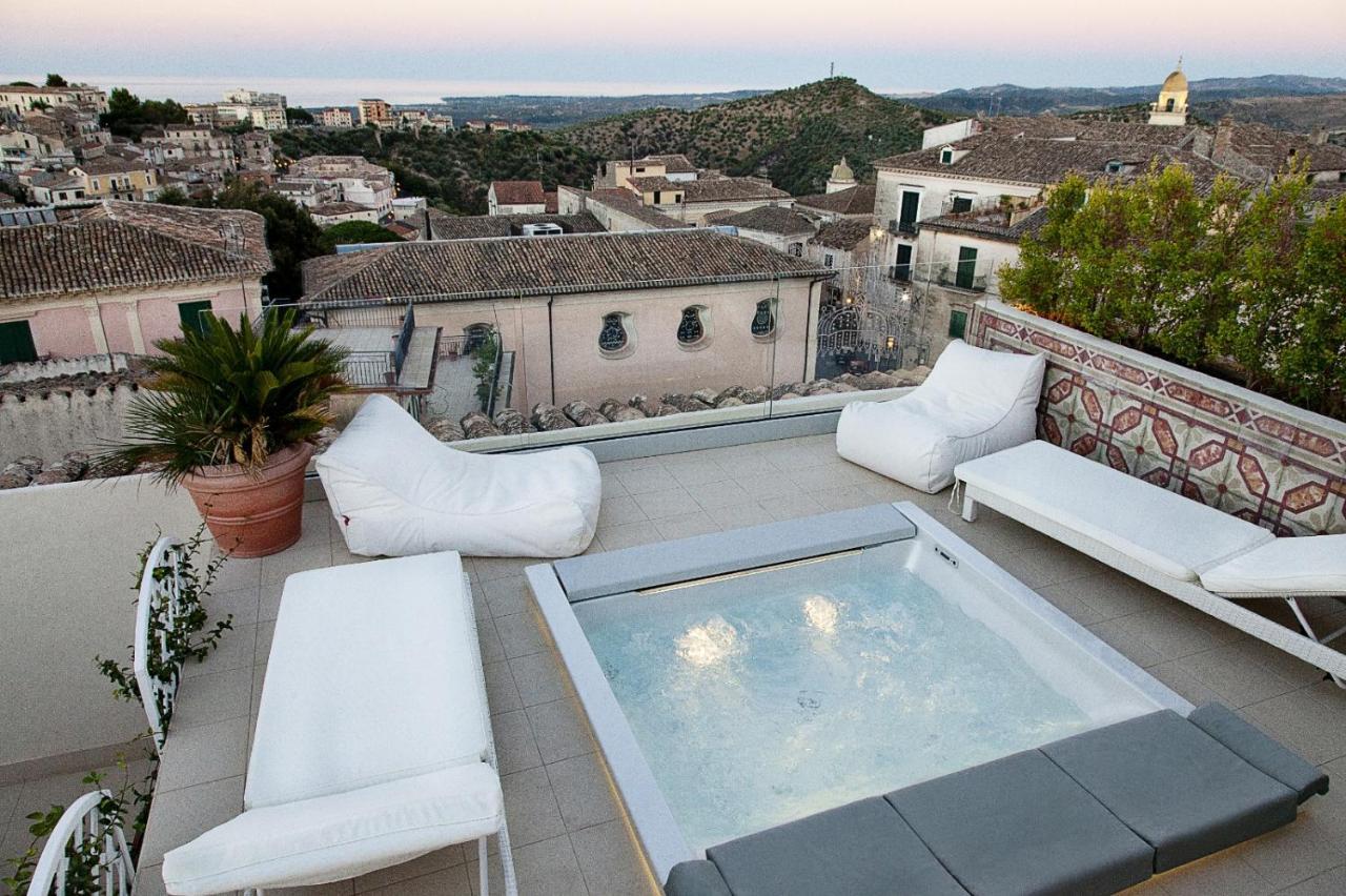 Palazzo Cherubini-Pools & Wellness รอสซาโน ภายนอก รูปภาพ