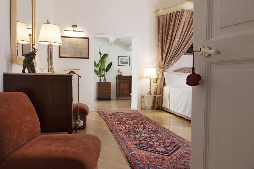 Palazzo Cherubini-Pools & Wellness รอสซาโน ภายนอก รูปภาพ