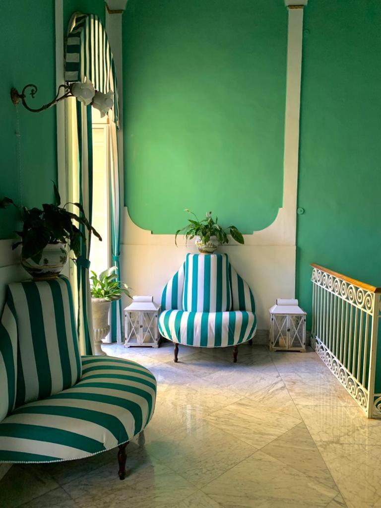 Palazzo Cherubini-Pools & Wellness รอสซาโน ภายนอก รูปภาพ