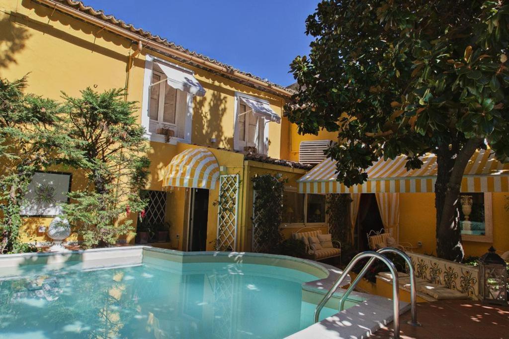 Palazzo Cherubini-Pools & Wellness รอสซาโน ภายนอก รูปภาพ