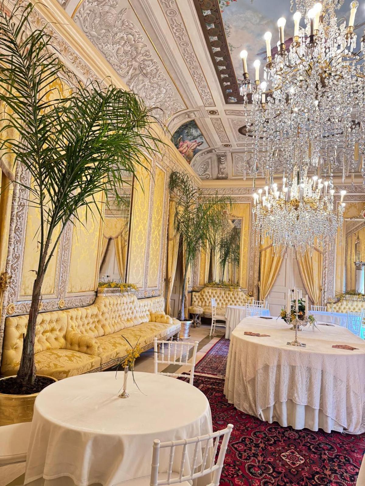 Palazzo Cherubini-Pools & Wellness รอสซาโน ภายนอก รูปภาพ